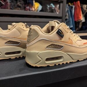 NWOB Nike 90 Surplus Desert Camo